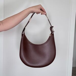 Elegant Brown Leather Shoulder Bag